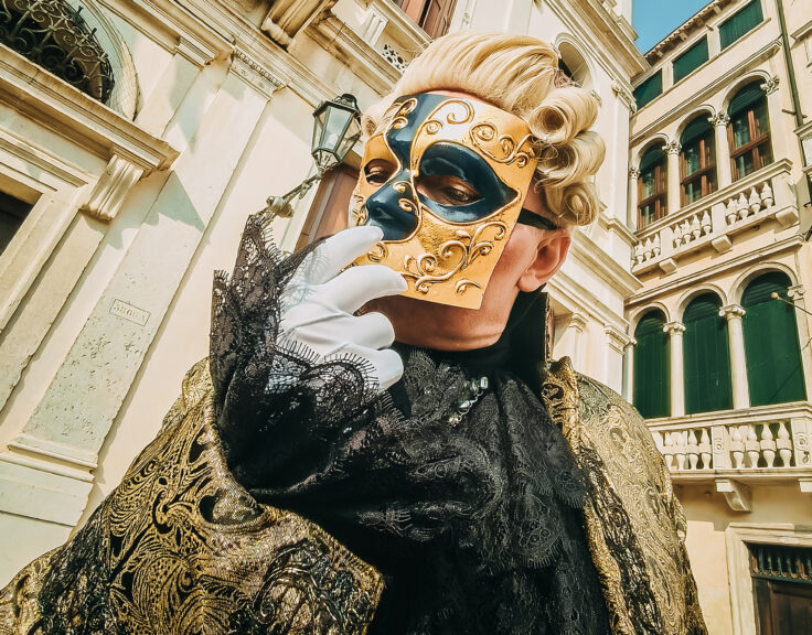 (The Bauta mask, shot on OPPO Reno 13 Pro 5G)